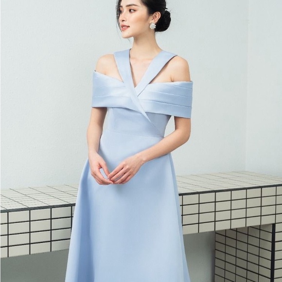 Raina Open Shoulder Dress - Picture 3 of 3